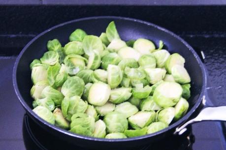Coles de Bruselas fritas Coles de Bruselas fritas