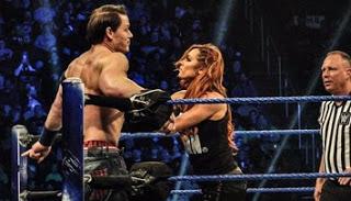 WWE sube foto de John Cena vs Becky Lynch