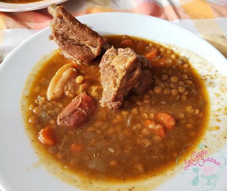 LENTEJAS CON ESPINAZO DE CERDO