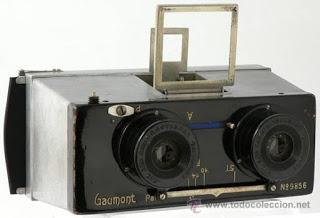 La cámara francesa Sonido Gaumont, una de las citadas en la novela Fotografía, Historia de la fotografía, fotógrafos españoles