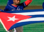 peloteros cubanos contratados podrán viajar familias Estados Unidos