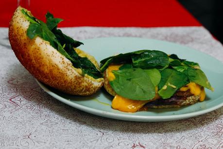 HAMBURGUESA VEGETAL PARA UNA CENA RAPIDA