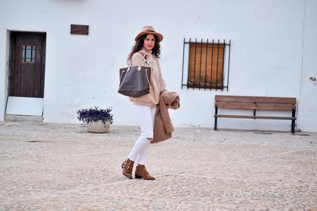 BROWN & WHITE BROWN & WHITE