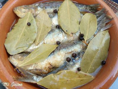 LACHAS (ALOSAS) FRITAS EN ESCABECHE