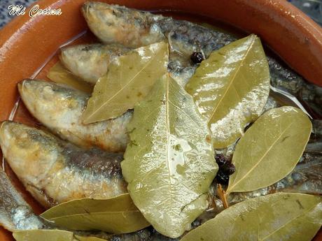 LACHAS (ALOSAS) FRITAS EN ESCABECHE