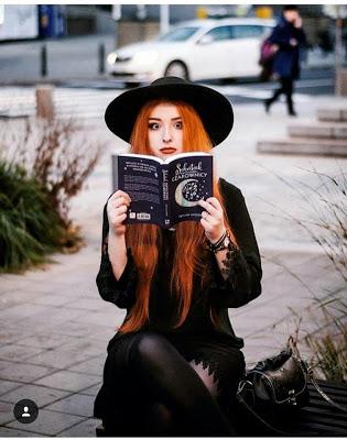 Manual de Magia Moderna por el mundo