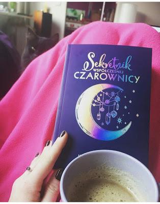 Manual de Magia Moderna por el mundo