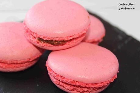 MACARON RELLENO DE MASCARPONE Y DULCE DE LECHE