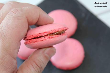 MACARON RELLENO DE MASCARPONE Y DULCE DE LECHE