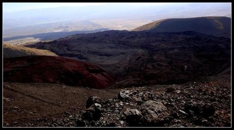 LA PAMPA NEGRA Y LOS VOLCANES DORMIDOS. LA PAYUNIA. MENDOZA