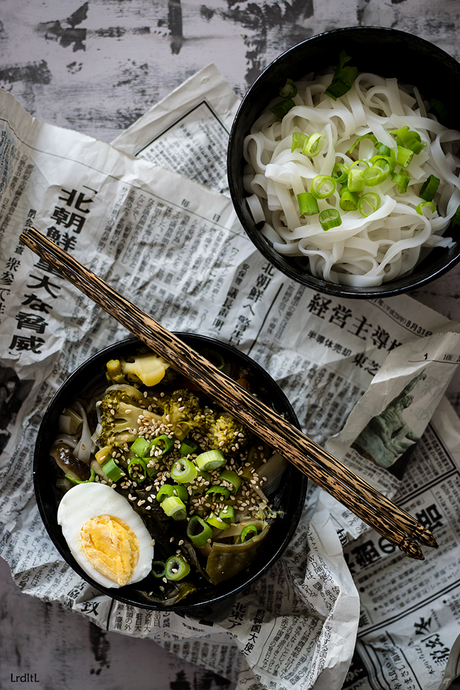 CALDO DE MISO CON VERDURAS {sano y reconfortante}