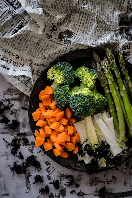 CALDO DE MISO CON VERDURAS {sano y reconfortante}