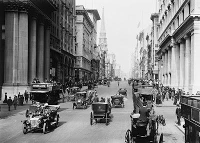 RESEÑA: La mujer singular y la ciudad.