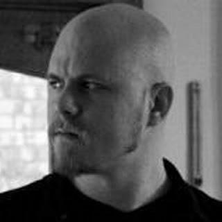 A Rose Watered with Blood de Aaron Dembski-Bowden. Reseña