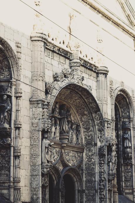 LISBON #1 CHIADO & ALFAMA