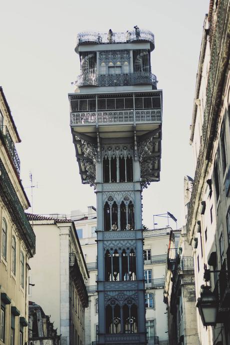 LISBON #1 CHIADO & ALFAMA