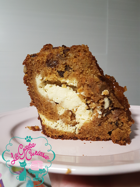 BUNDT CAKE DE ZANAHORIA CON RELLENO DE QUESO