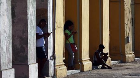 #YoVotoSí, #YoVotoNo: Los cubanos, las redes sociales y el referendo constitucional