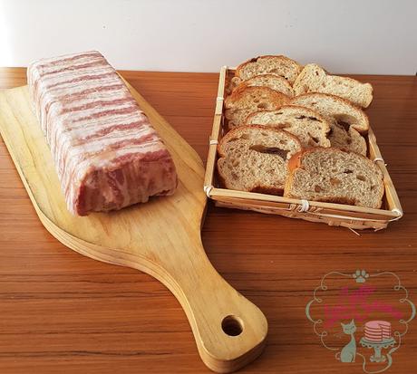 TERRINA DE POLLO CON PISTACHOS