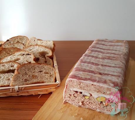 TERRINA DE POLLO CON PISTACHOS