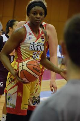 Galería de clics del Bàsquet Femení Sant Adrià-Uni Girona