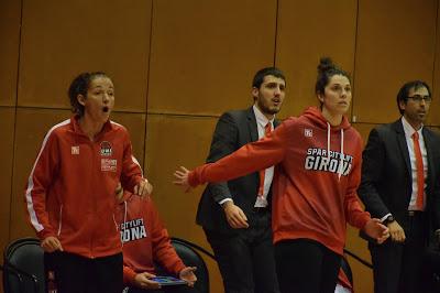 Galería de clics del Bàsquet Femení Sant Adrià-Uni Girona