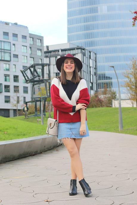 Outfit casual con jersey tricolor Outfit casual con jersey tricolor