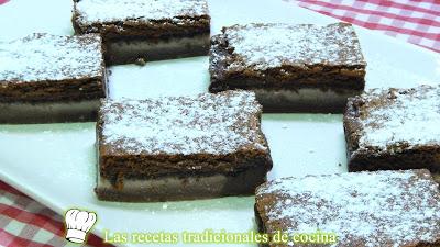 Receta fácil de pastel mágico de cacao con 3 texturas