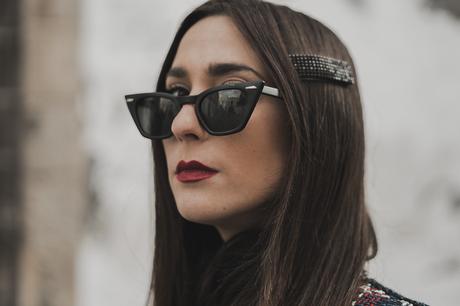 Cómo combinar una blazer de cuadros tartán