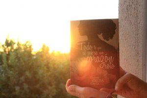 Reseña #02: Todo Lo Que Sé Sobre Un Corazón Roto — Daniel Ojeda Checa.