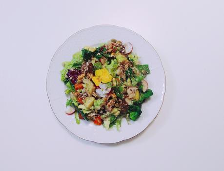 ENSALADA CON COLOR DE FLORES ENSALADA CON COLOR DE FLORES