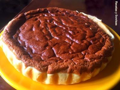TARTA DE PETIT-SUISSE DE CHOCOLATE TARTA DE PETIT-SUISSE DE CHOCOLATE