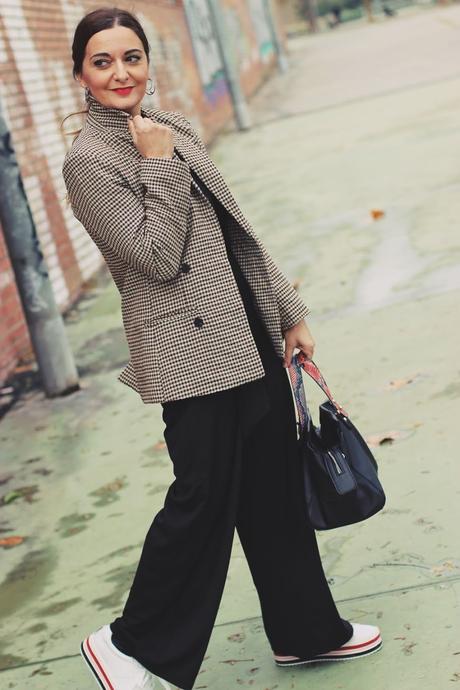 Como combinar un mono negro Como combinar un mono negro