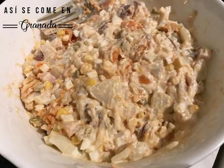 Ensaladilla de espárragos y pavo