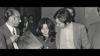 La Alfombra Roja - El curioso viaje de John Lennon a Mallorca y análisis de la firma de Emily Blunt