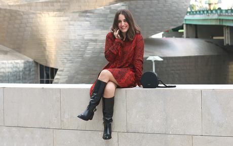 Vestido rojo animal print para hoy
