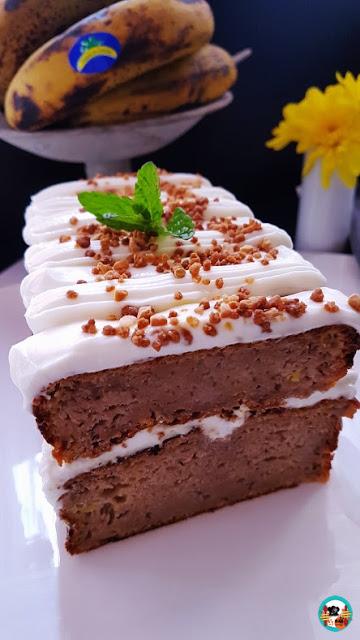 Pastel de plátano y crema de queso