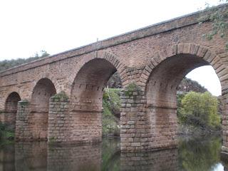 Imagen del mes: Puente romano de Segura, sobre el río Erjas