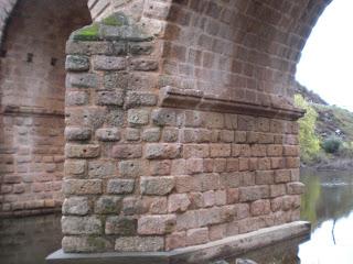 Imagen del mes: Puente romano de Segura, sobre el río Erjas