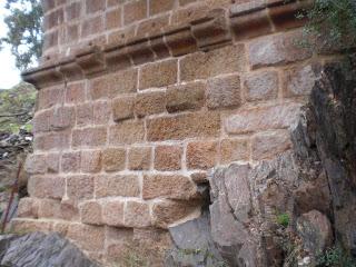 Imagen del mes: Puente romano de Segura, sobre el río Erjas