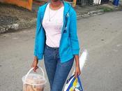 Jhennifer, joven mañanera trabajadora.