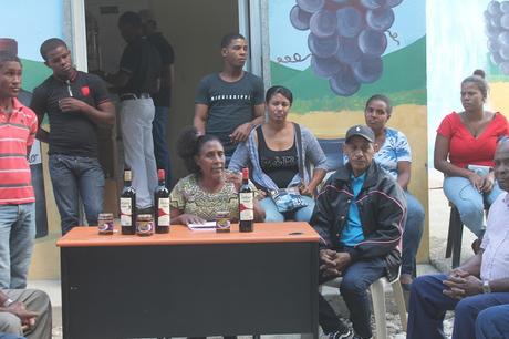SOCUDEBA paga a uveros asociados vino vendido a Plan Social.
