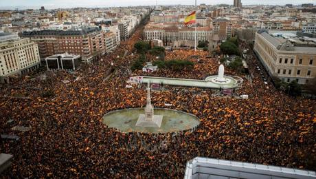 La España digna y decente declara la guerra a Pedro Sánchez