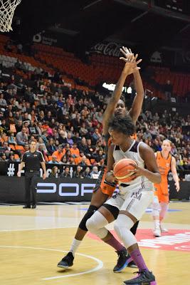 Galería de clics del Valencia Basket-Bàsquet Femení Sant Adrià