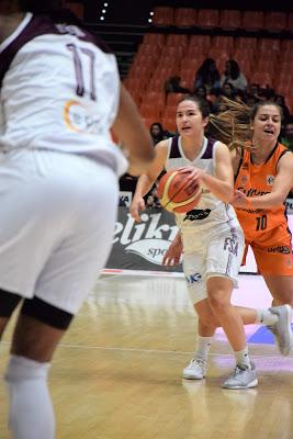 Galería de clics del Valencia Basket-Bàsquet Femení Sant Adrià