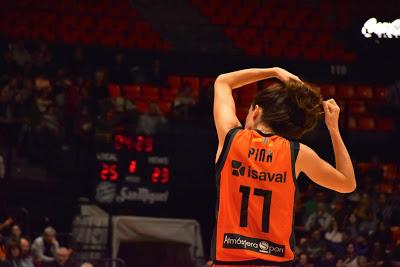 Galería de clics del Valencia Basket-Bàsquet Femení Sant Adrià