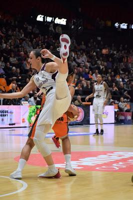 Galería de clics del Valencia Basket-Bàsquet Femení Sant Adrià