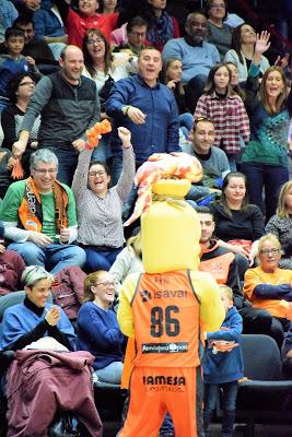 Galería de clics del Valencia Basket-Bàsquet Femení Sant Adrià