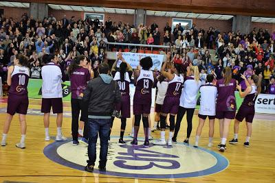 Galería de emociones del Bàsquet Femení Sant Adrià-Stadium Casablanca