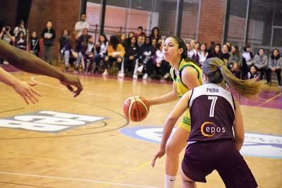 Galería de emociones del Bàsquet Femení Sant Adrià-Stadium Casablanca